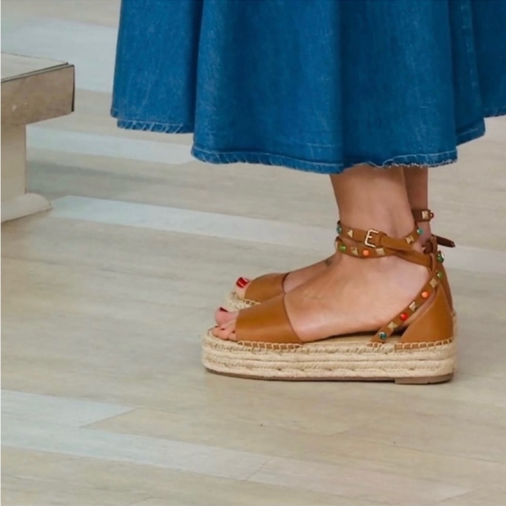 *SOLD* Marc Fisher Women’s Studded Espadrilles - Picture 3 of 12